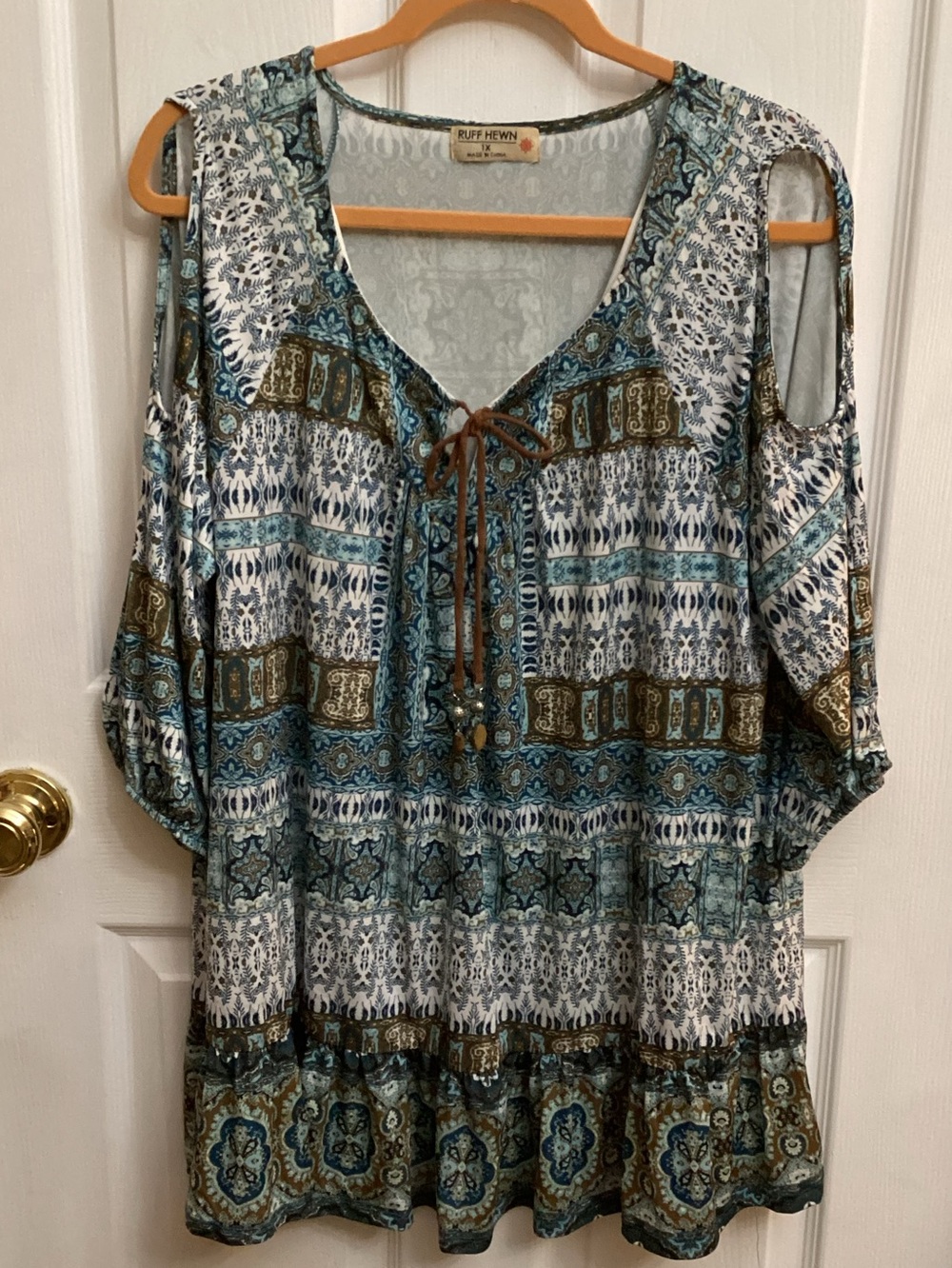 Ruff Hewn Blue Teal Patterned Cold-Shoulder Tunic Top